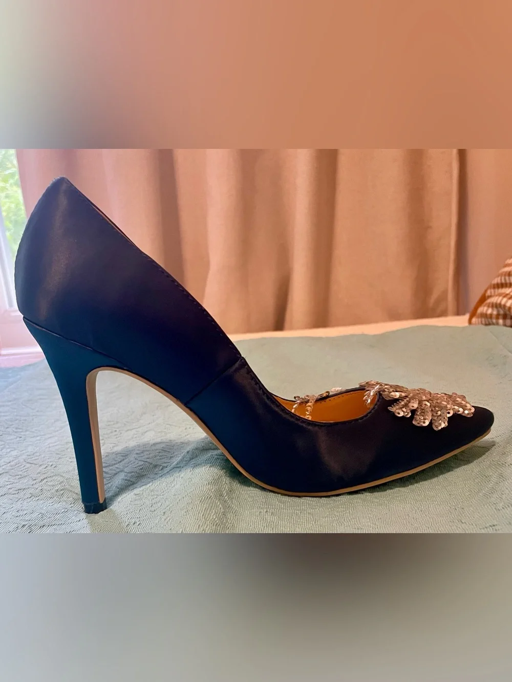 Manolo Blahnik Navy Satin Embellished Swan Pumps Size 6 - Picture 7 of 16